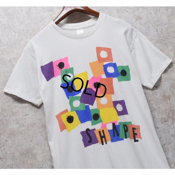 画像1: 【ビンテージ】USA製【SHAPE】【白】幾何学模様 カラフル【グラフィック】アート 【Ｔシャツ】【サイズM】 