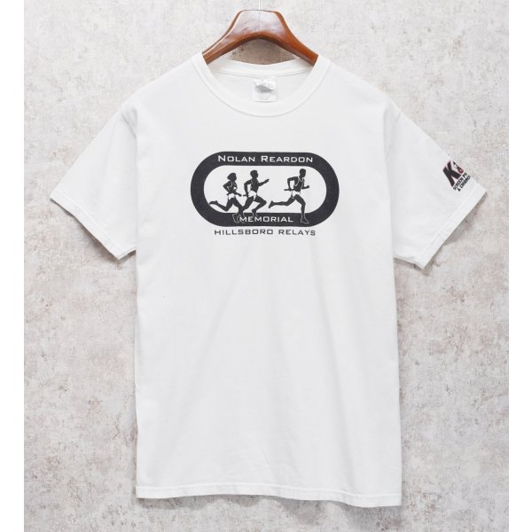画像2: ビンテージ【port and company】ポート&カンパニー【白】【ヒルズボロ・リレー】【NOLAN REARDON MEMORIAL】ランナーイラスト【Tシャツ】【サイズM】 