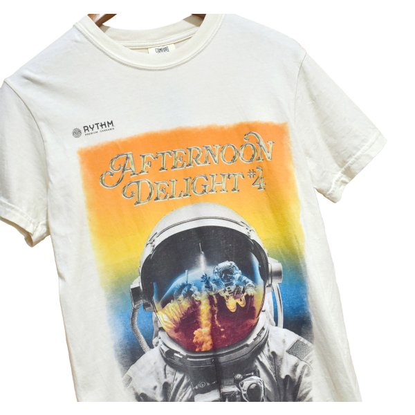 画像1: 【ビンテージ】【Comfort Colors】コンフォートカラーズ【クリーム色】AFTERNOON【宇宙飛行士】プリント【Tシャツ】【サイズS】 