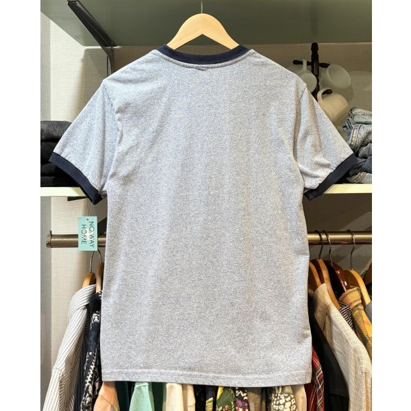 画像4:  【ビンテージ】ウォルトディズニー【ミッキーマウス】水色霜降り×紺 【リンガーTシャツ】 ディズニーランド【サイズＭ程度】 
