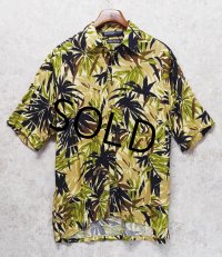 90's【ビンテージ】【nautica】【ノーティカ】【レーヨン】茶系ｘ黒ｘ緑 【草柄】総柄【アロハシャツ】レーヨンシャツ【サイズL】 
