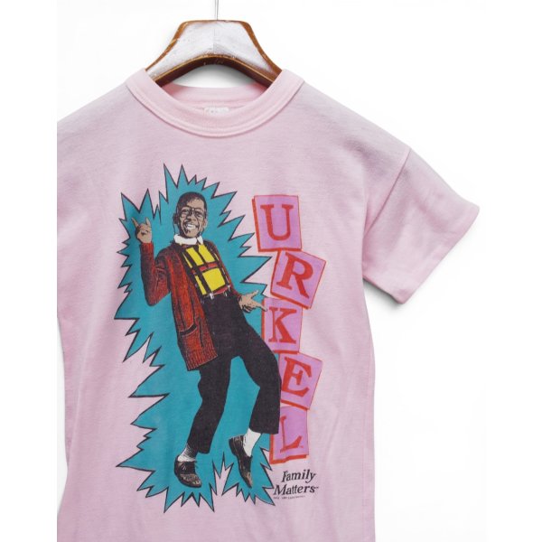画像1: 【90's】【USA製】ビンテージ【WORMSER】レディース古着【Family Matters】ファミリーマターズ【URKEL】【アーケル】【キャラクターTシャツ】【ピンク】【US8】