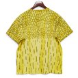 画像4: 【90's】【ビンテージ】【USA製】【GILDAN】黄色タイダイ【HEAVY WEIGHT】魚　ウロコ 総柄Tシャツ【Muskie Country】【Tシャツ】【魚】【総柄】【サイズL】 (4)