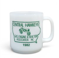 【80's】【ガラスベイク】【CENTRAL HAWKEYE GAS ENGINE & TRACTOR ASSOCIATION】白【アドマグ】【マグカップ】