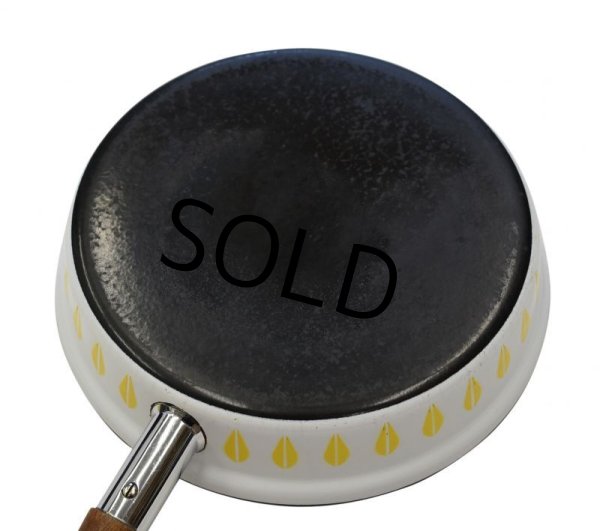 画像3: 【北欧】★【キャサリンホルム】★【白×イエロー】【ロータス柄】【蓋付きフライパン】【27cm】 (3)