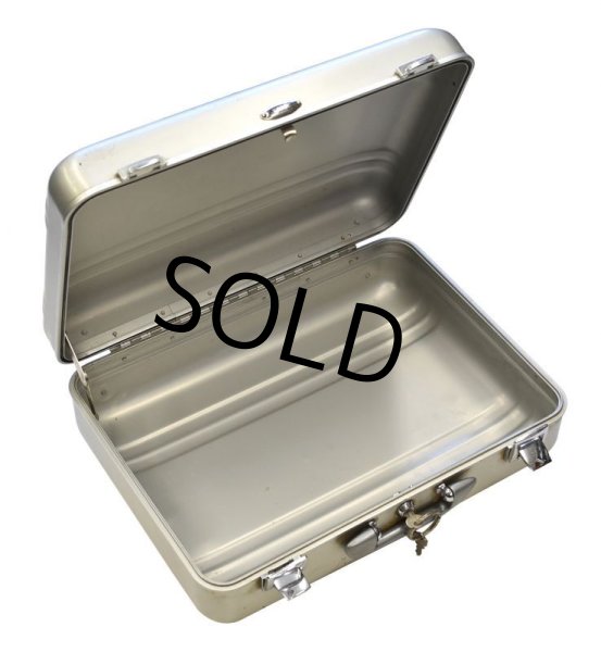 画像8: 【ビンテージ】【ゼロハリバートン】【ZERO HALLIBURTON】【スーツケース】旅行鞄【トランク】アタッシュケース  (8)