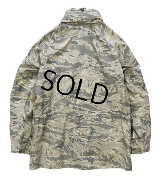 画像3: 【ほぼ未使用!!】【ビンテージ】【米軍実物】APECS【All Purpose Environmental Clothing System】【ゴアテックスパーカ】デジカモ【M-Long】ABUカモ  (3)