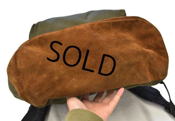 画像4: 【ビンテージ】USA製 【EASTPAK】【イーストパック】【 ボトムレザー】【底レザー】【オリーブドラブカラー】【ODカラー×ブラウン】【デイパック】【バックパック】【リュックサック】  (4)