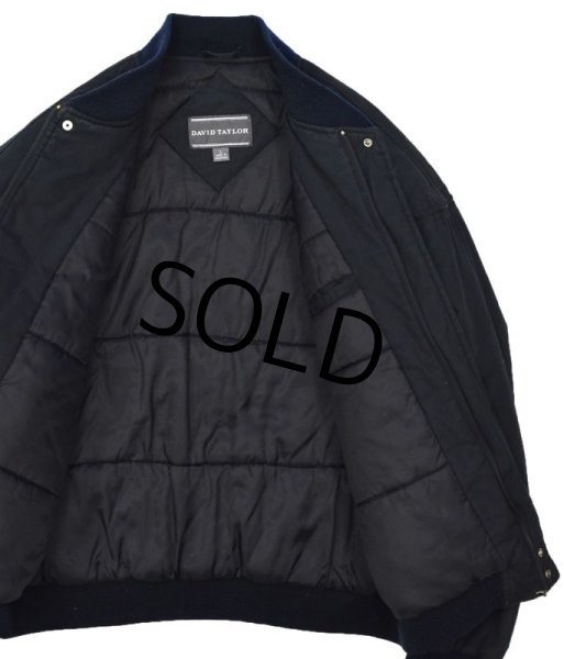 画像4: 【ビンテージ】【DAVID TAYLOR】 中綿入り【黒】【カップショルダージャケット】【ジップアップブルゾン】【ダービージャケット】【バーシティージャケット】【サイズL】  (4)