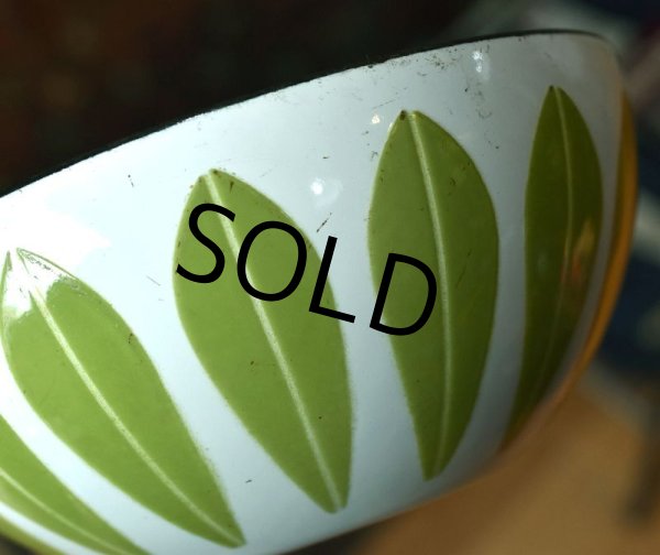 画像2: 【北欧】【キャサリンホルム】【ロータス】【ホーロー】【エナメルボウル】【白ｘ緑】【１４cm】 (2)