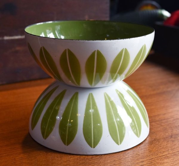 画像5: 【北欧】【キャサリンホルム】【ロータス】【ホーロー】【エナメルボウル】【白ｘ緑】【１４cm】 (5)