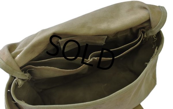 画像4: 40's【ビンテージ】ww2【米軍実物】 U.S.ARMY【ショルダーバッグ】ステンシル入り【ミュゼットバッグ】   (4)