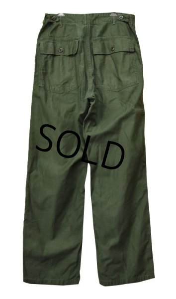 画像3: 60's〜【米軍実物】U.S.ARMY サイドアジャスター付き【平ボタン】ベイカーパンツ【ユーティリティパンツ】【OG107】【W32程度】  (3)