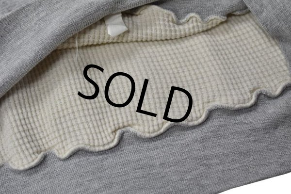 画像4: 80's【ビンテージ】【USA製】【ダブルフェイス】【裏サーマル】【グレー】【スウェットパーカー】  (4)