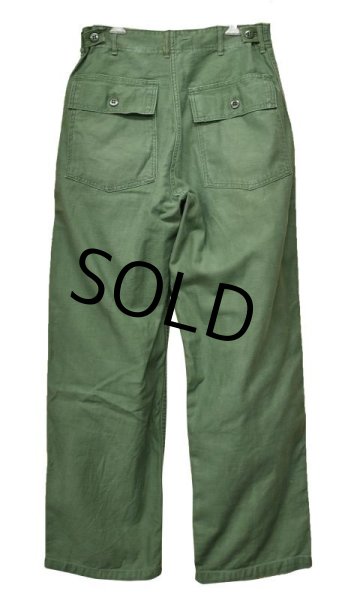画像4: 60's【米軍実物】U.S.ARMY サイドアジャスター付き【平ボタン】ベイカーパンツ【ユーティリティパンツ】【OG107】【W30】  (4)