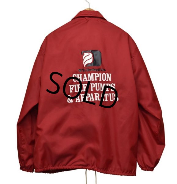 画像3: ほぼ未使用！【USA製】ビンテージ【Dunbrooke】W.S Darley＆To.【赤】CHAMPION FIRE PUMPS ＆APPARATUS【コーチジャケット】【ナイロン】【サイズL】  (3)