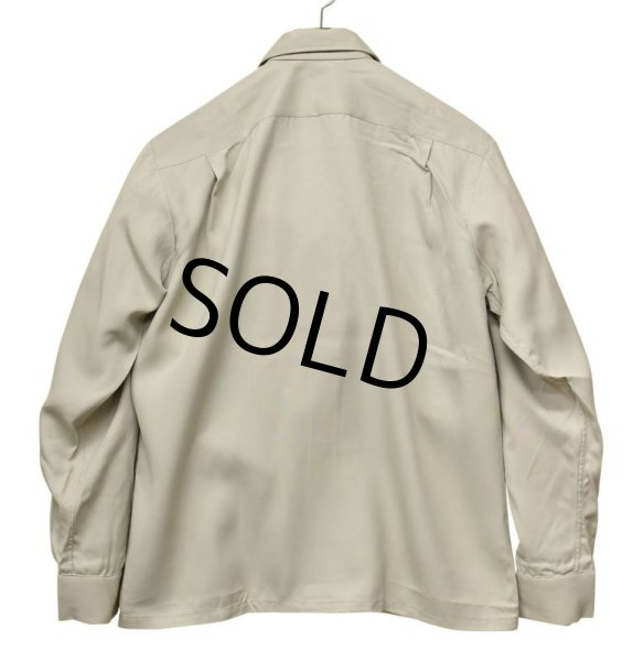 画像4: 【デッドストック】【ビンテージ】【Marcel of Paris】【ベージュ】刺繍入り【レーヨンシャツ】オープンカラーボックスシャツ【サイズM】  (4)