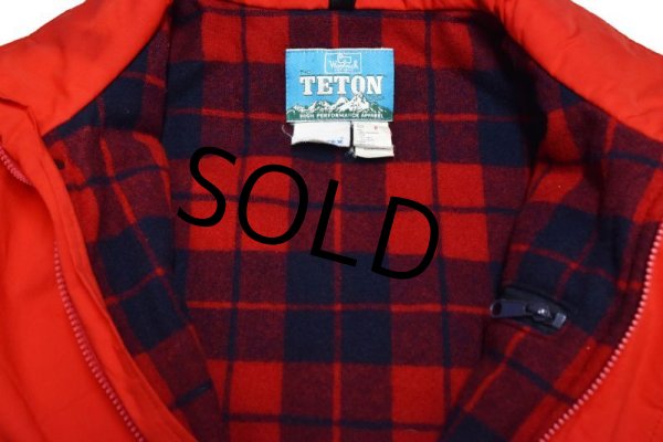 画像4: 【USA製】ビンテージ【ウールリッチ】【Woolrich】【TETON】【赤】中綿入り【ゴアテックス】【チェック裏地】【ジップアップブルゾン】【サイズM】  (4)