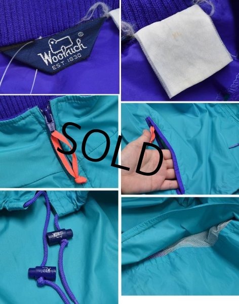 画像2: 【ビンテージ】【WOOLRICH】【ウールリッチ】【エメラルドグリーン×紫】【蛍光オレンジ】 【ナイロンジャケット】【サイズXL】  (2)