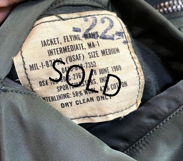 画像2: 60's【ビンテージ】【米軍実物】USAF 【アルファ製造】【MA-1】【8279D】【ALPHA】 【サイズＭ】  (2)