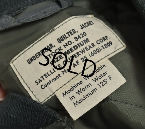 画像2: デッドストック 60's【米軍実物】【UNDERWEAR QUILTED JACKET】USAF【CWU-9/P】ライナージャケット【サイズM】  (2)