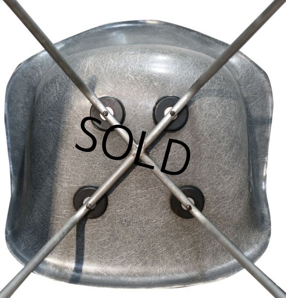 画像3: 50's【ビンテージ】【Herman Miller】ハーマンミラー【アームシェルチェア】Xベース【2nd】グラスファイバー【FRP】【エレファントハイドグレー】【イームズチェア】  (3)