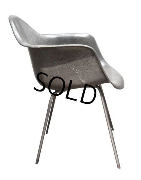 画像6: 50's【ビンテージ】【Herman Miller】ハーマンミラー【アームシェルチェア】Xベース【2nd】グラスファイバー【FRP】【エレファントハイドグレー】【イームズチェア】  (6)