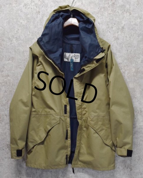画像4: 【ビンテージ】【marmot】【マーモット】【ベージュx紺】【マウンテンパーカー】【ナイロンジャケット】【サイズM】  (4)