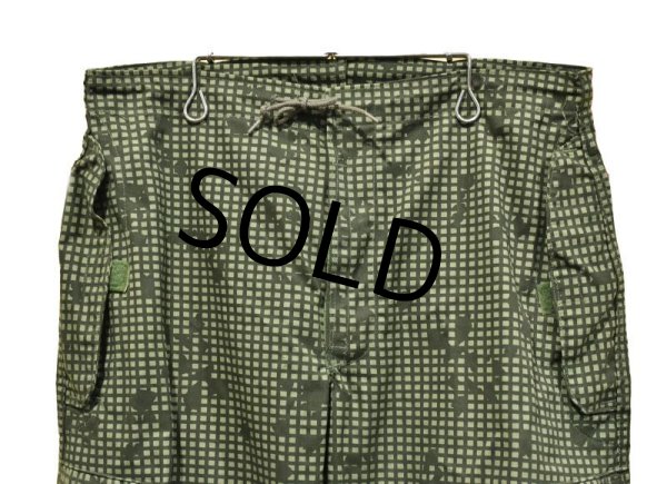 画像4:  80's【ビンテージ】【米軍実物】【ナイトデザートカモ】【オーバーパンツ】【Ｍ-R】   (4)