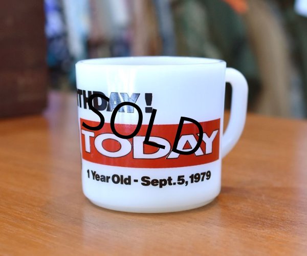 画像4: 70's【ビンテージ】【メモリアルマグ】【HAPPY BIRTHDAY】【マグカップ】【オールドミルクガラス】  (4)