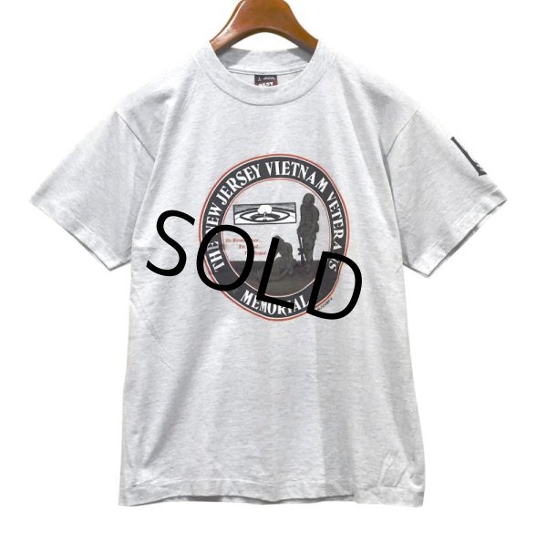 画像1: 90's USA製 ビンテージ【FRUIT OF THE LOOM 】フルーツオブザルーム【グレー】【THE NJ VIETNAM】【 Tシャツ】【サイズM】  (1)