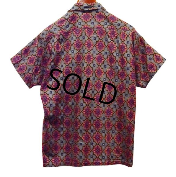 画像3: 90's ビンテージ　USA製【Manhattan】マンハッタン【グレー×ピンク】幾何学模様【半袖シャツ】オープンカラーシャツ【サイズL】開襟シャツ  (3)