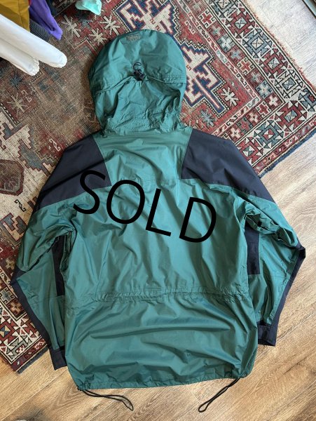 画像3: 【ビンテージ】【The north face】【ザ ノースフェイス】ゴアテックス 黒x緑【マウンテンライトジャケット】【サイズXL】  (3)
