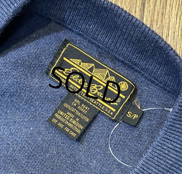 画像2: イギリス製【ビンテージ】【エディーバウアー】黒タグ【ダークブルー】【Vネック】【コットンセーター】【サイズS】  (2)