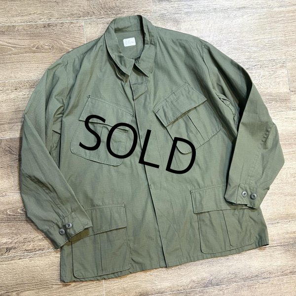 画像1: 【デッドストック】60's【ビンテージ】U.S.ARMY【米軍実物】リップストップ【ジャングルファティーグジャケット】【L-SHORT】  (1)
