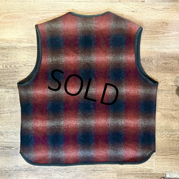 画像3: 90’s【USA製】【ビンテージ】Woolrich【ウールリッチ】【黒×赤チェック】【ジップアップウールベスト】【サイズM】  (3)