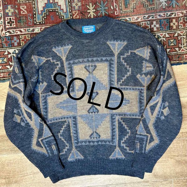 画像1: 程度良好!!【USA製】【ビンテージ】【ペンドルトン】Pendleton【チャコールｘ幾何模様】ネイティブ柄【ウールセーター】【サイズＬ】  (1)