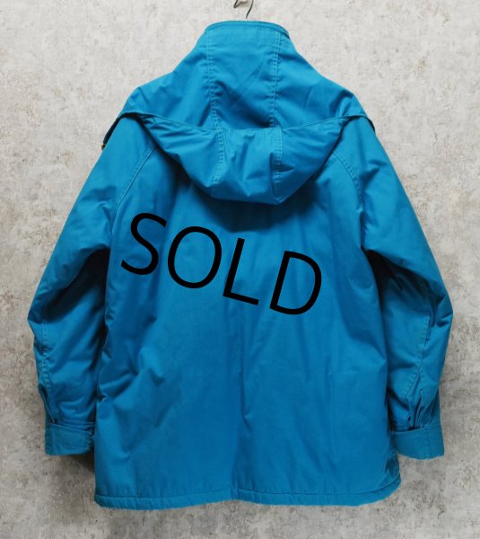 画像4: 70's∼【USA製】【ビンテージ】【ウールリッチ】【Woolrich】【サックスブルー】【フード付き】【中綿入り】【マウンテンパーカー】【サイズW-XL】  (4)