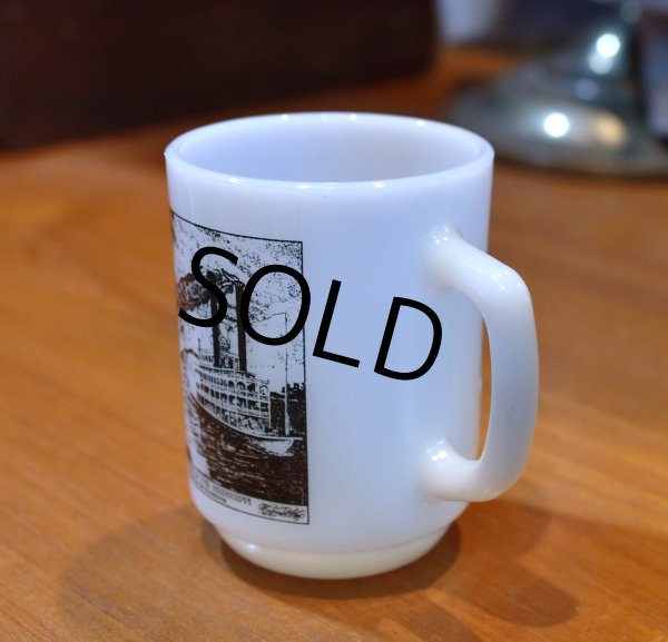 画像3: 【Fire King】【ファイヤーキング】【The Champions of the Mississippi】【マグカップ】ミルクガラス  (3)