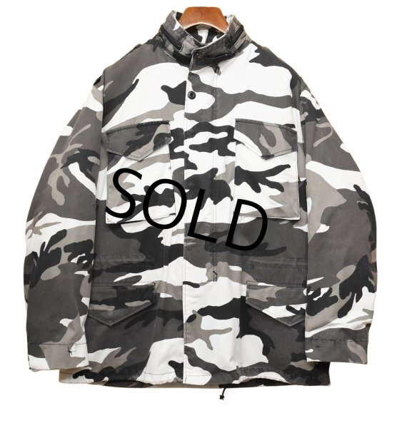 画像1: 90's ビンテージ USA製【U.S.ARMY】米軍【アルファ製】【M-65】【白×黒】モノトーン【フィールドジャケット】【L-R】  (1)