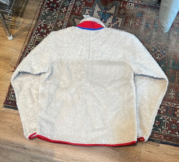 画像3: 新品未使用‼【パタゴニア】【PATAGONIA】【クラシック レトロX】【ナチュラル×青×赤】【フリースジャケット】【サイズM】  (3)