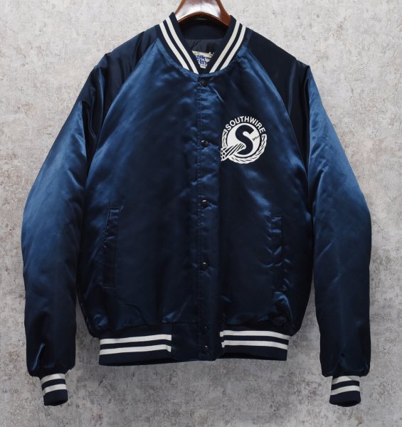 画像1: ~90's【USA製】【ビンテージ】【Chalk Line】【チョークライン】SOUTH WIRE【紺ｘリブ白ライン】【中綿入りサテンスタジャン】【サイズL】  (1)