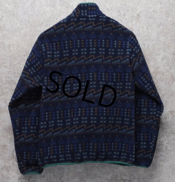 画像3: ビンテージ【パタゴニア】patagonia【青ｘ緑】【総柄】ライトウェイト シンチラ スナップT プルオーバー 【サイズM】  (3)