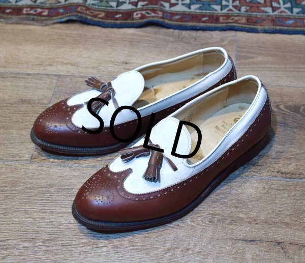 画像1: 【ブルックスブラザーズ】【茶色×白】【オールデン】メダリオン【タッセルローファー】【9 1/2 2E】【27.5cm程度】  (1)
