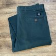 画像1: 90's【USA製】【DOCKERS】リーバイス　ドッカーズ【緑】【２タック】コットンパンツ【34ｘ29】  (1)