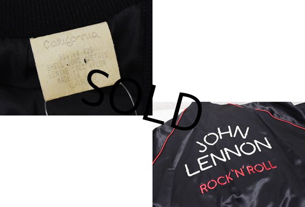画像2: 70's~USA製 ビンテージ【JOHN LENNON】 ジョンレノン【黒×赤】【ナイロンジャケット】サテンジャケット【ナイロンブルゾン】【サイズL】  (2)