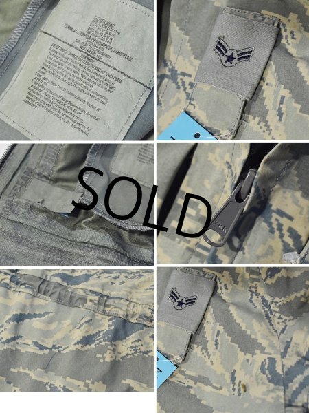 画像2: 【ビンテージ】【米軍実物】APECS【All Purpose Environmental Clothing System】デジカモ【ゴアテックスパーカ】【XS-Short】  (2)