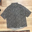 画像1: ビンテージ【WEAR THE RIGHT THING】【黒ｘ茶色】ひし形模様【レーヨンシャツ】半袖シャツ サイズL  (1)