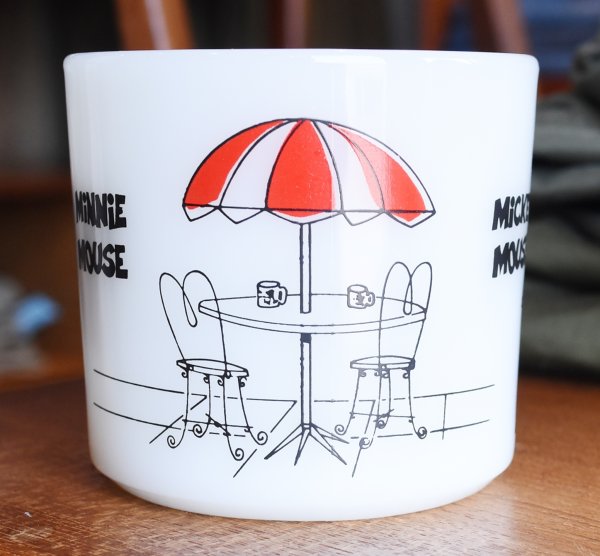 画像3: 【Fire King】【ファイヤーキング】【MiCKEY MOUSE】ミッキーマウス【MiNNiE MOUSE】ミニーマウス【パラソル】【ショートマグカップ】ミルクガラス  (3)