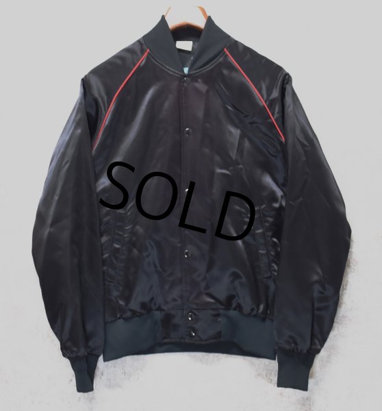 画像4: 70's~USA製 ビンテージ【JOHN LENNON】 ジョンレノン【黒×赤】【ナイロンジャケット】サテンジャケット【ナイロンブルゾン】【サイズL】  (4)